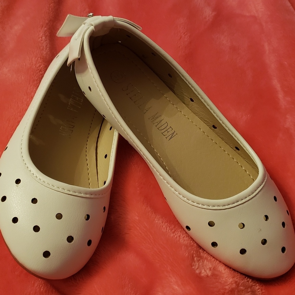 BNWTB flats super cute!